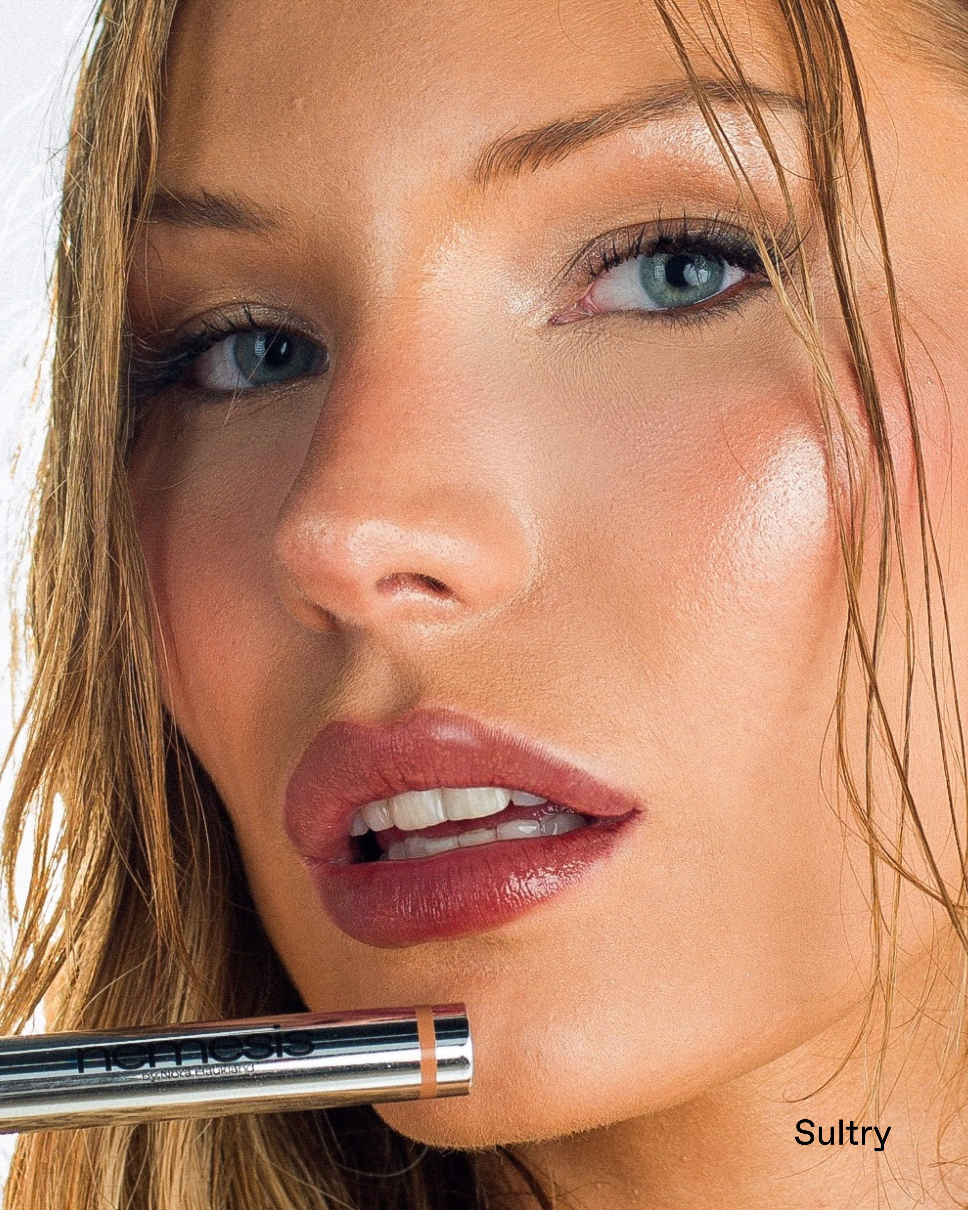 Lip stain